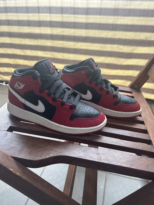 Buty NIKE  JORDAN  JV2  37.5 rozmiar