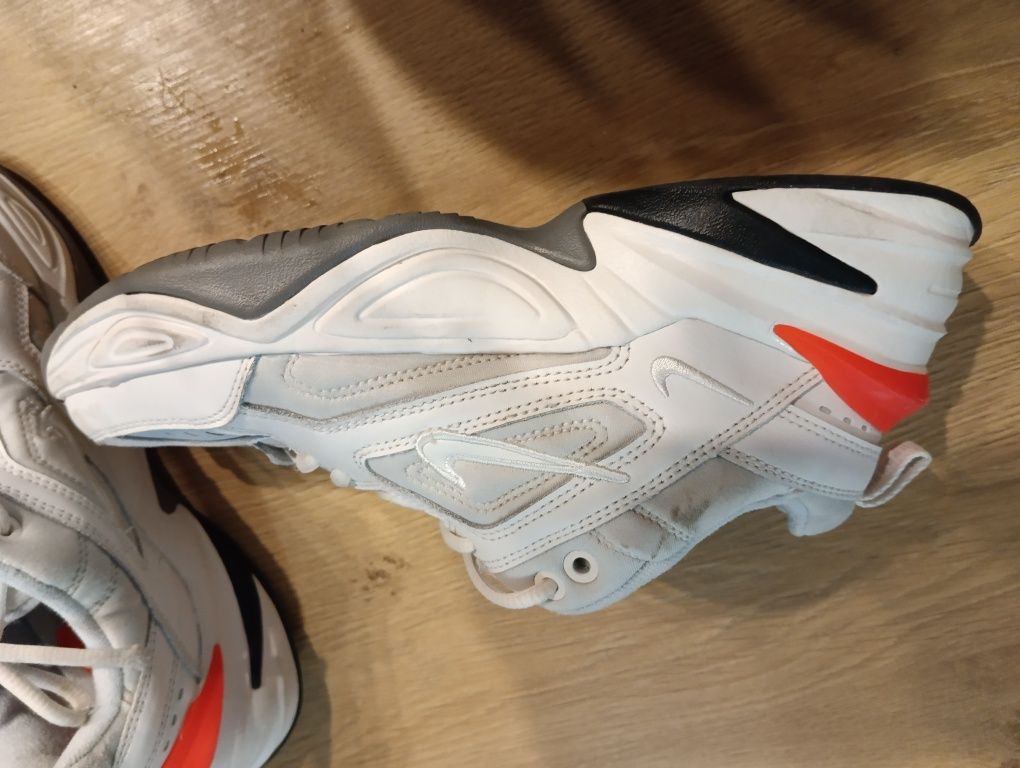 Nike buty 39 biało pomarańczowe