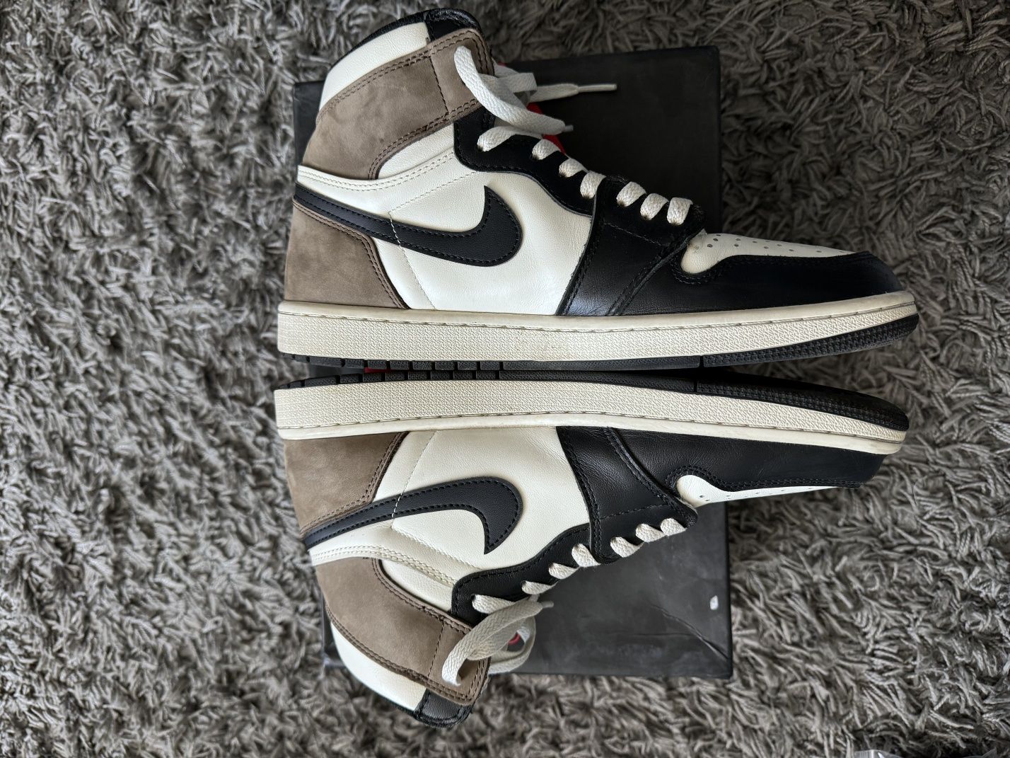 Jordan 1 Retro High Dark Mocha