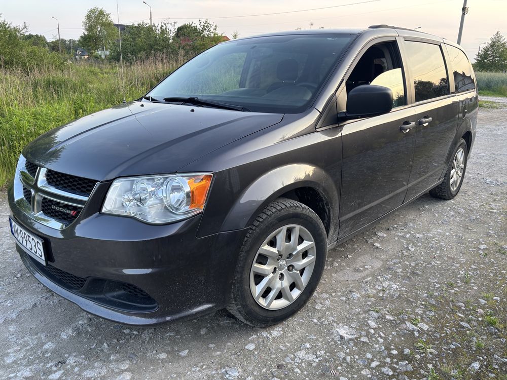 Dodge Grand Caravan - 2017 rok - 7 osobowy - FV23%