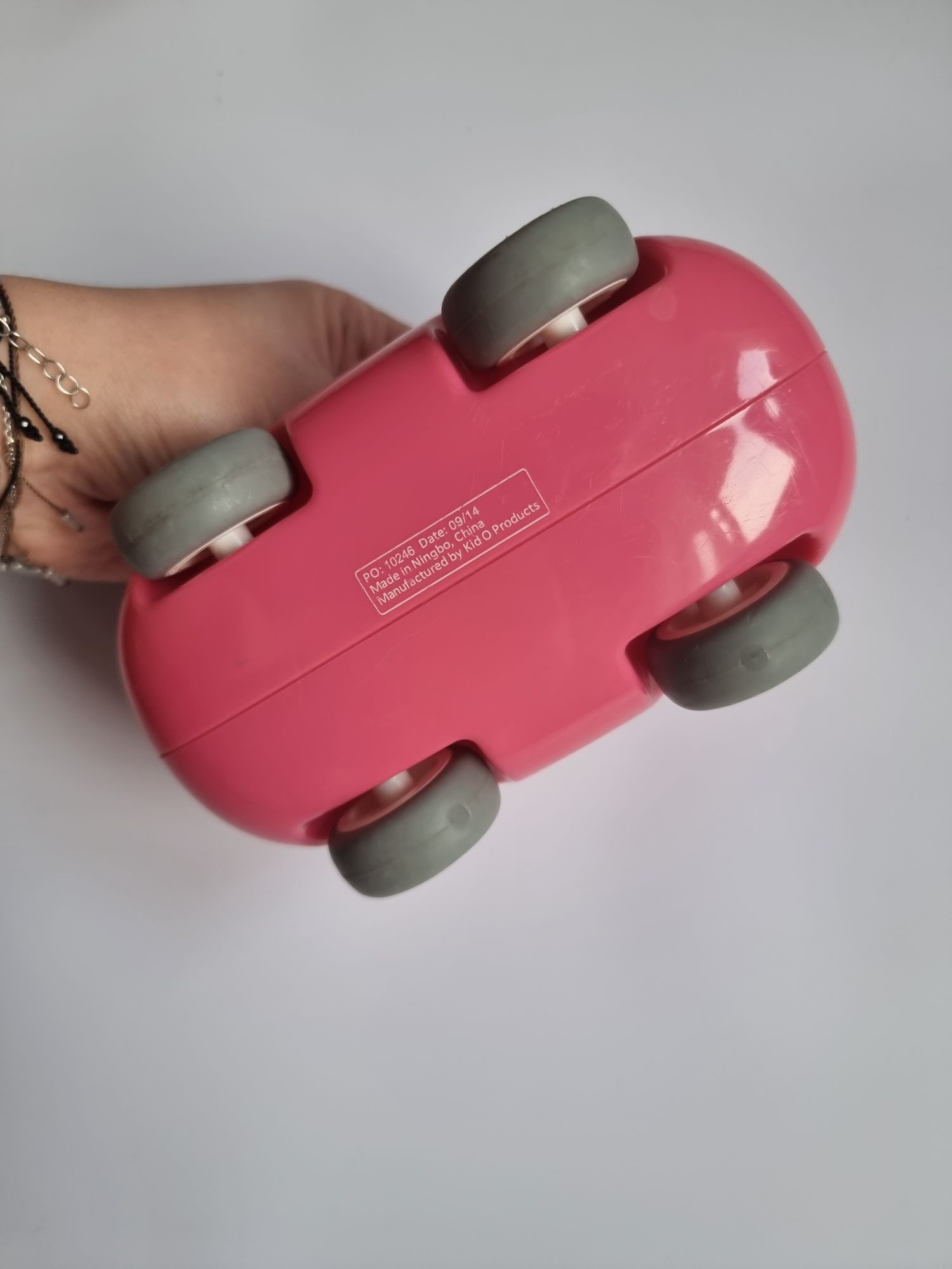 Różowy samochodzik zabawki dla dzieci