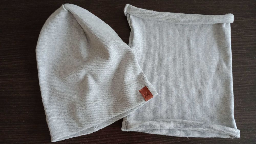 Czapka z kominem jesienno wiosenna kolor szary melanż rozmiar 4-10 lat