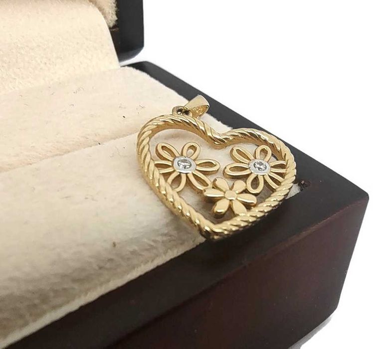 Śliczna złota zawieszka serce z kwiatkami P.585, 2,06g