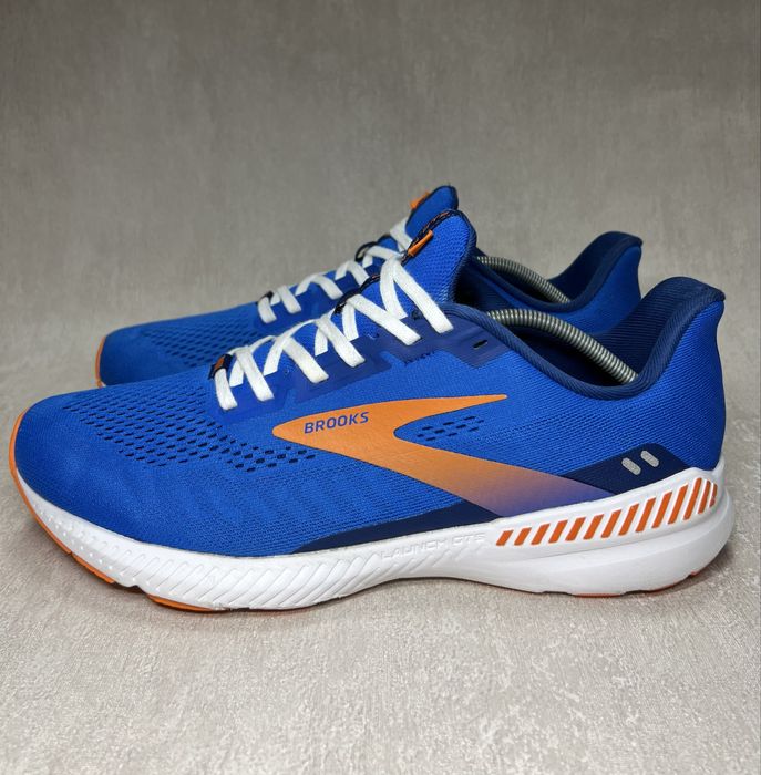 Кросівки Brooks Launch GTS 8