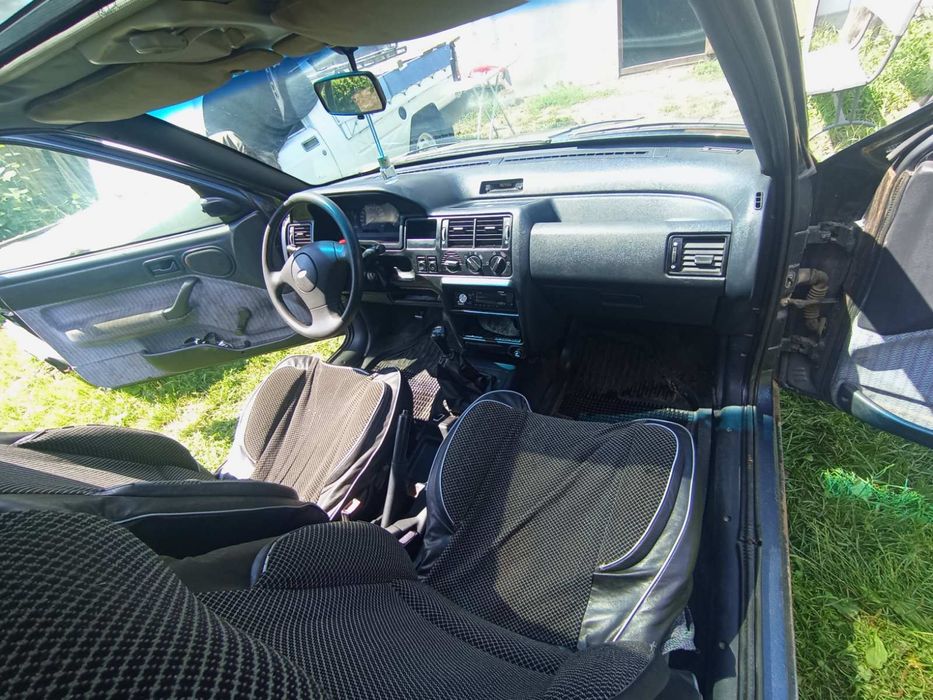 Форд ескорт 1.6 газ-бензин