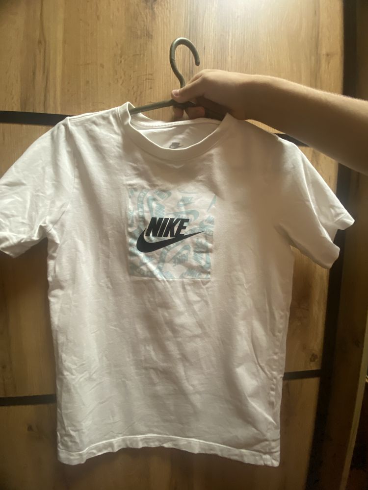 футболкі, Nike, Kappa, Lacoste