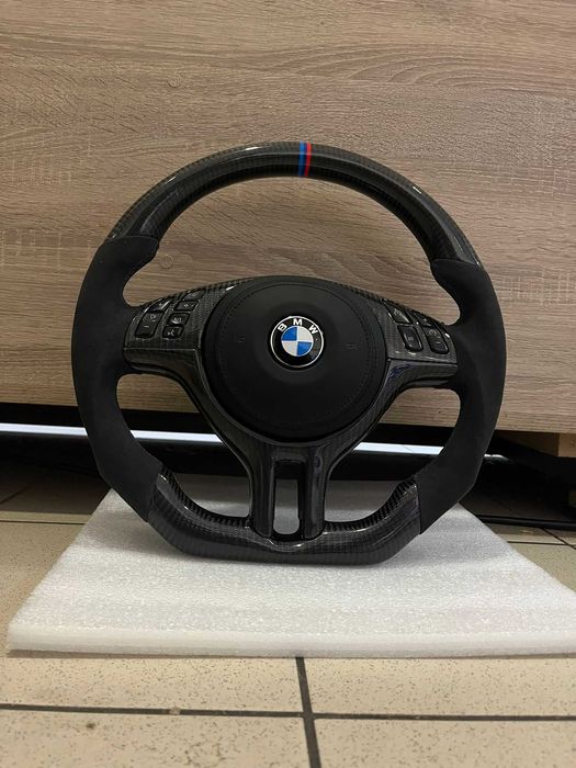 Volante BMW E46 Desportivo | Personalizado pelo cliente