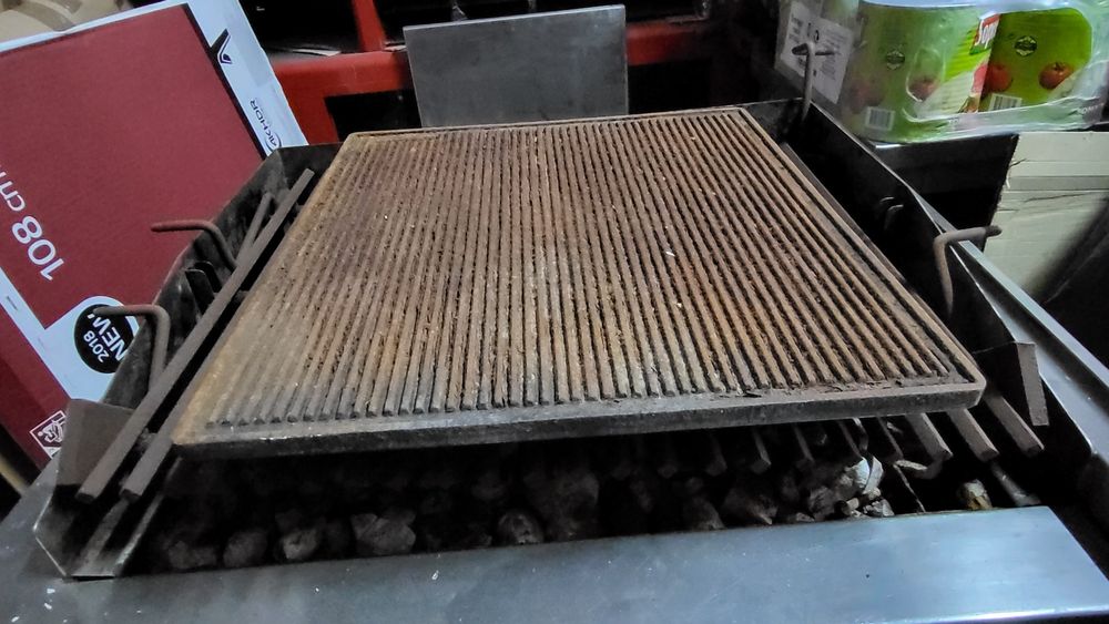 Grelhador a Gás de Pedra