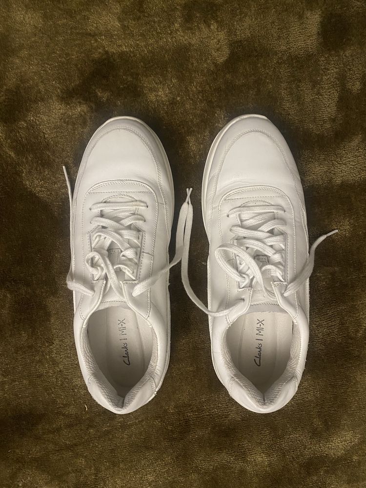 Sapatilhas Clarks novas 45