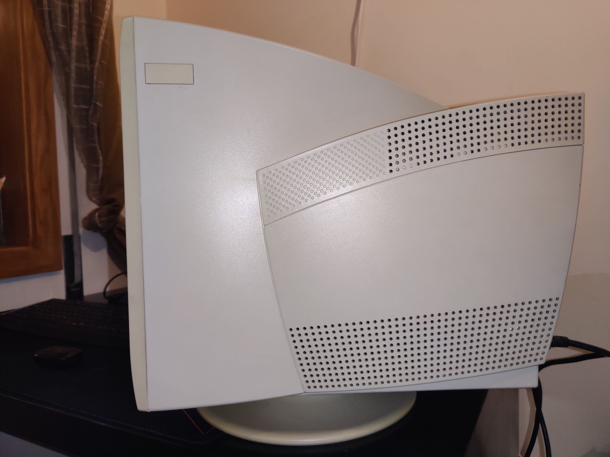 Monitor Samsung SyncMaster 700s