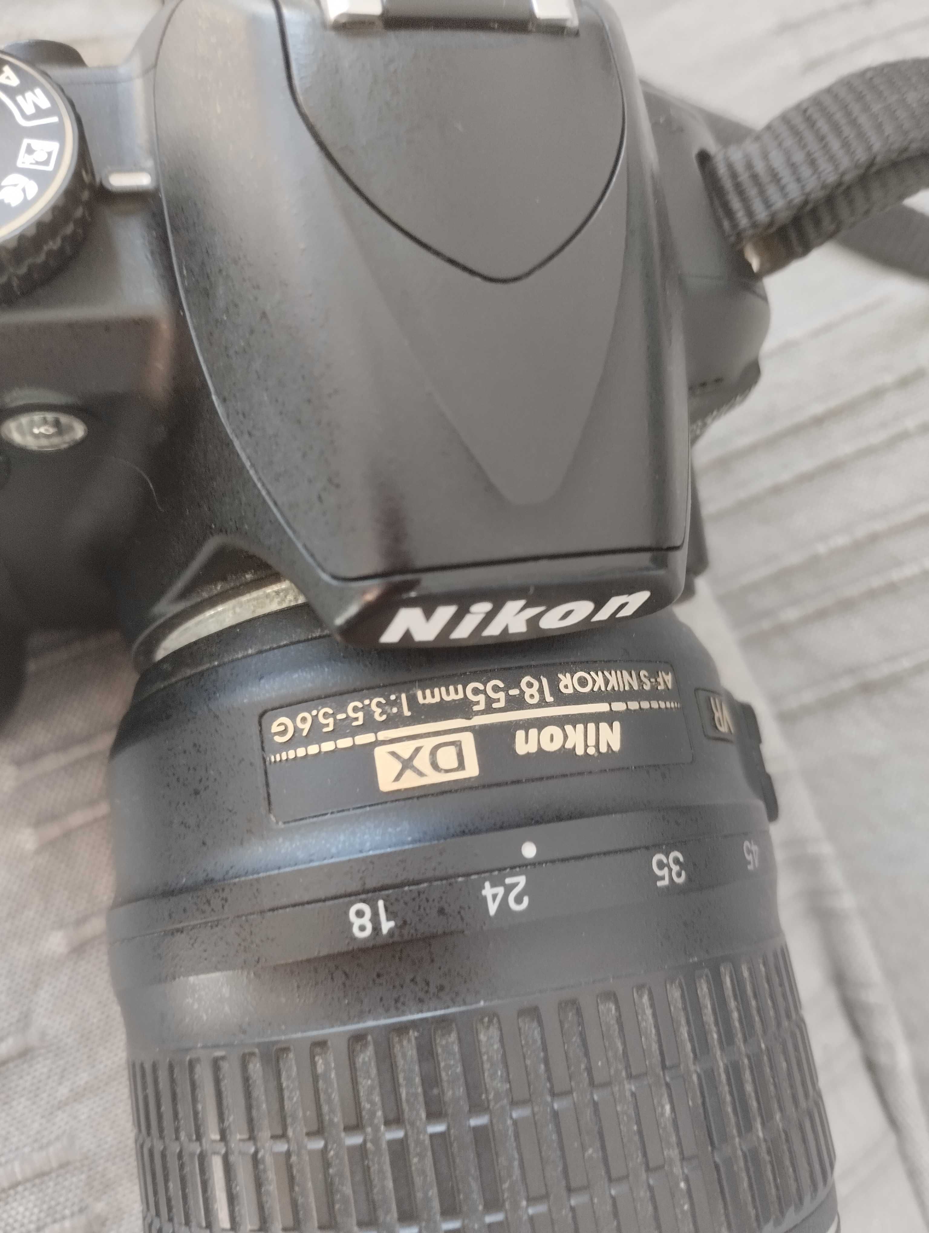 Камера Nikon 3100