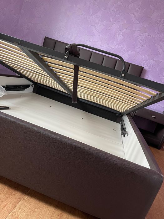 Ліжко двоспальне 1600*2000 + тумба приліжкова Andromeda Dynasty