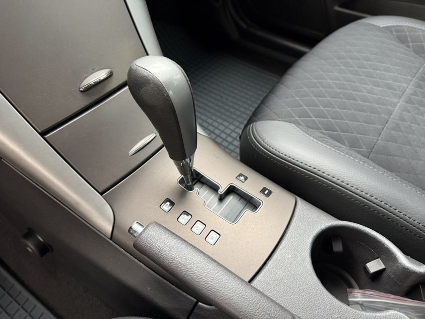 Продам Hyndai Sonata 2.0i automat 2008