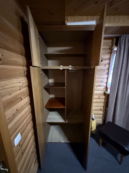 Шафа з тумбою для одягу