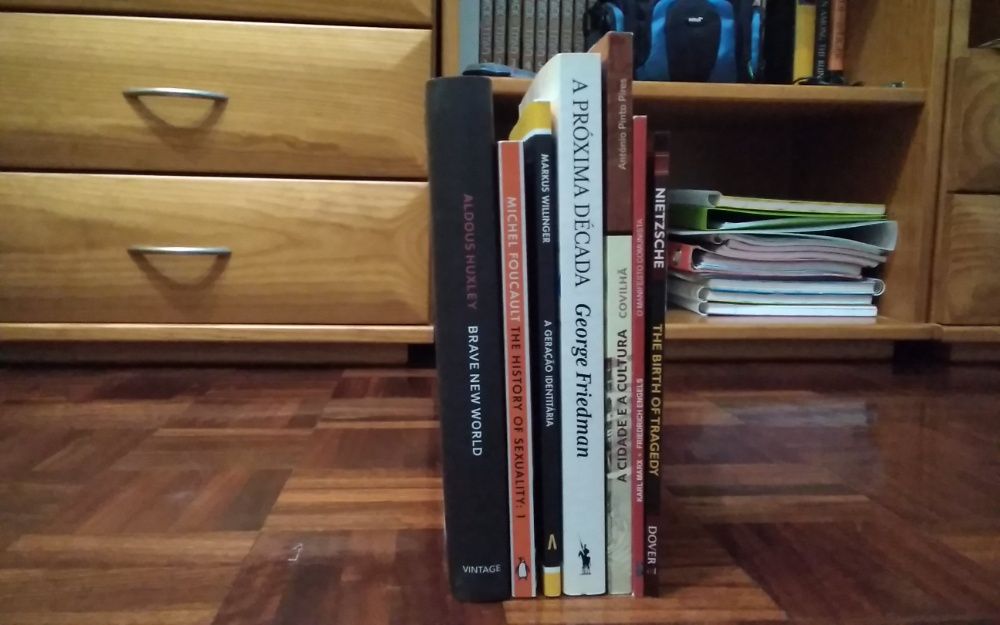 LIVROS sobre temas variados