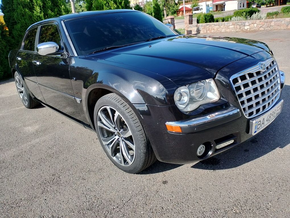 Продам Chrysler 300С