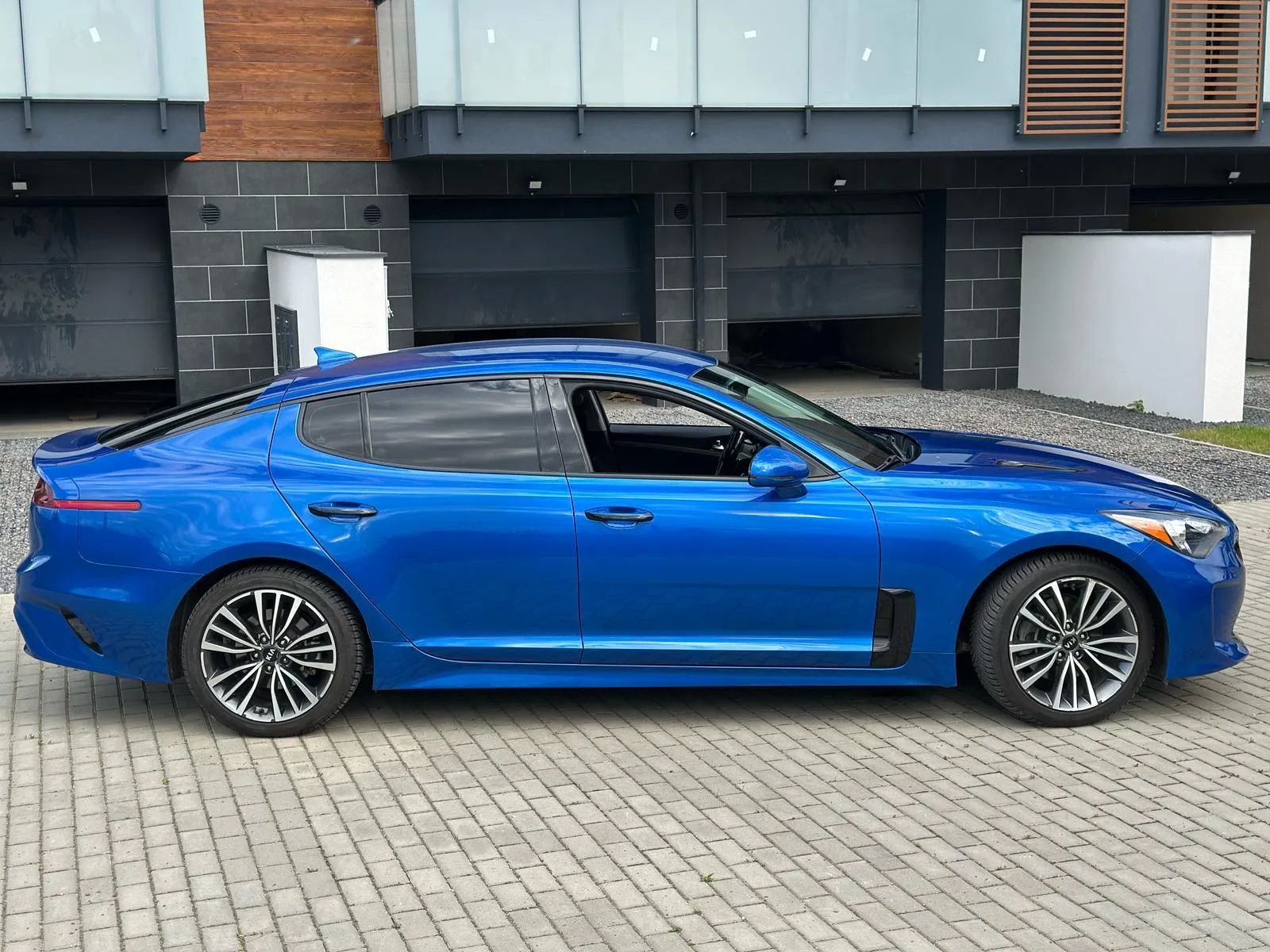 Kia Stinger Kia Stinger 2.0 T-GDI L