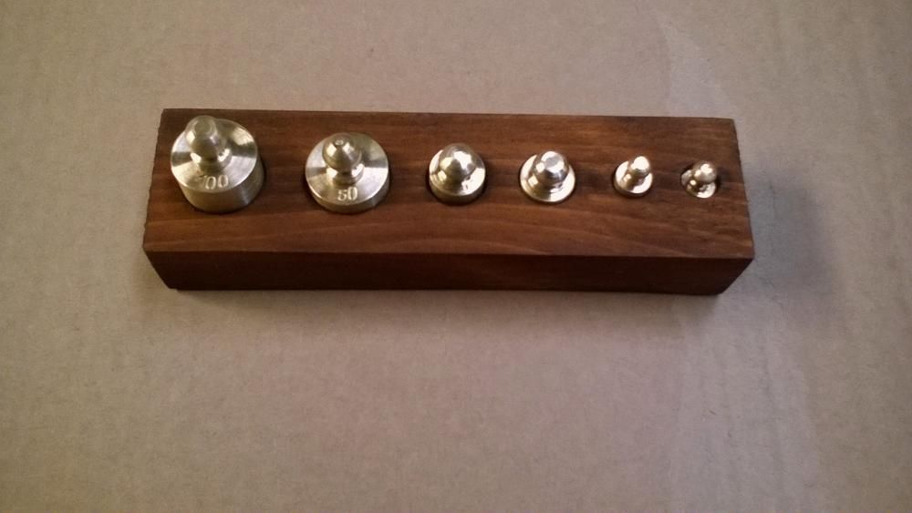 Pesos para balança em latão