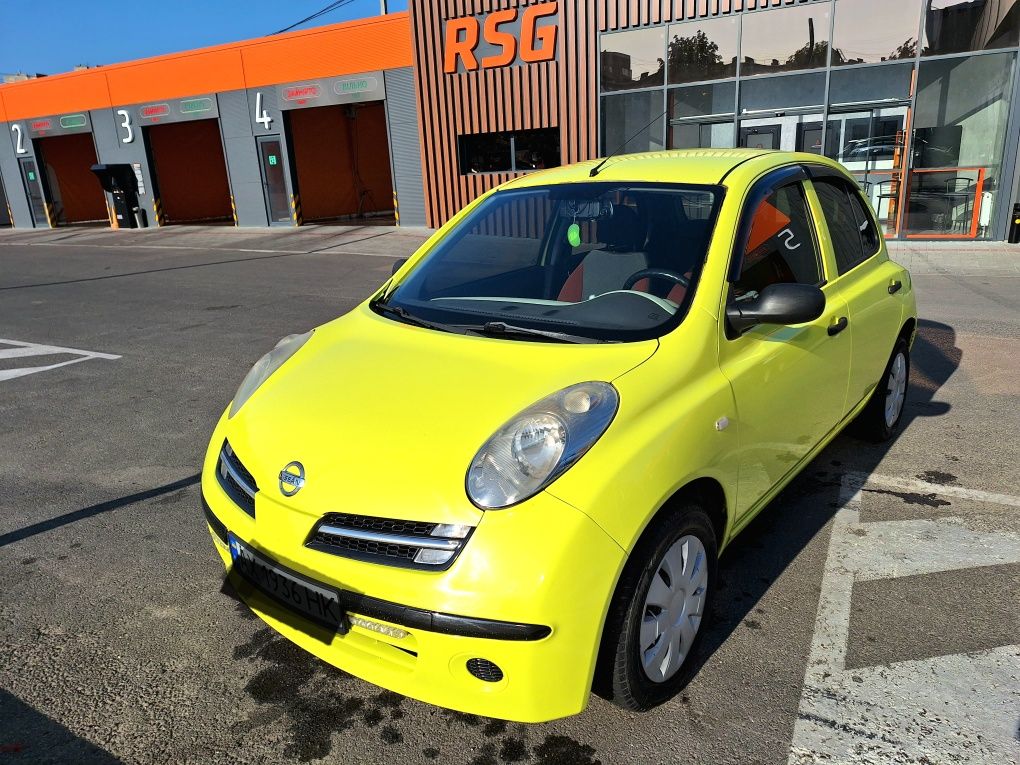 Nissan micra в отличном состоянии