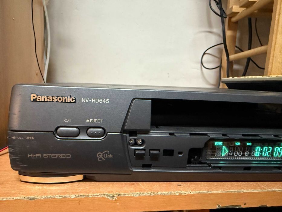 Magnetowid VHS Panasonic NV-HD645 HI-FI stereo pilot