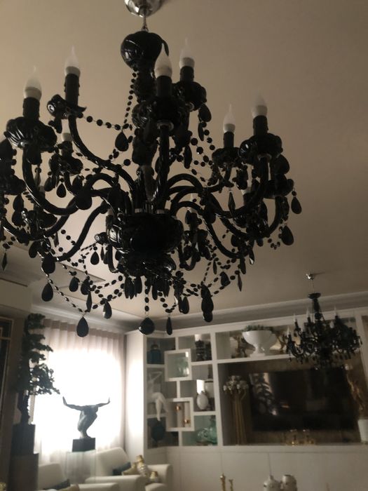 Lustre de teto em vidro opalino com 16 lampadas