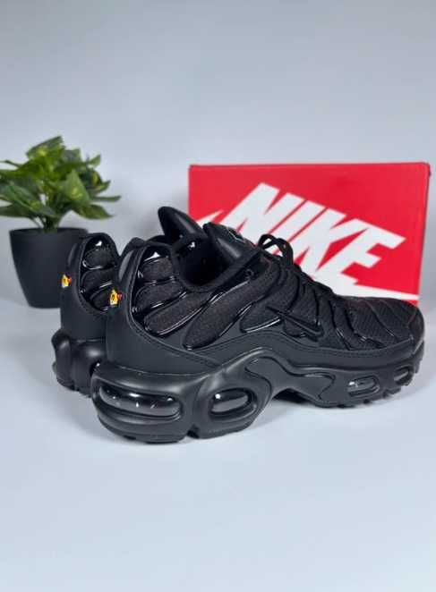 Buty Nike Air Max TN Plus Black R.41