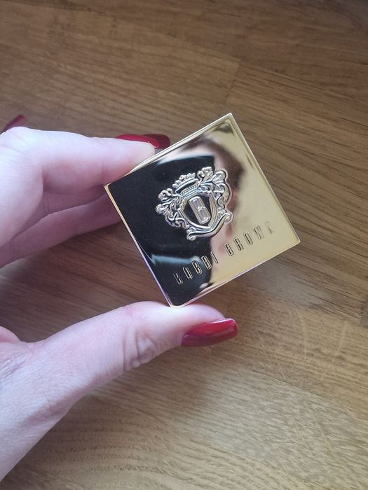 Cień Bobbi Brown Moonstone