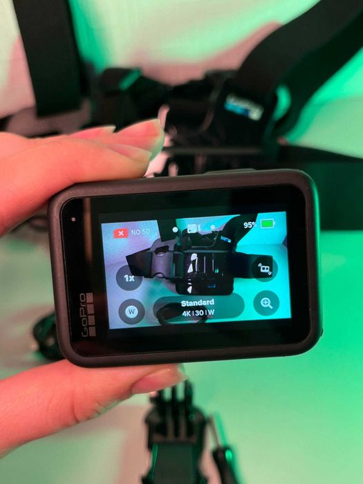 Екшн-камера GoPro Hero 10 в хорошому стані
