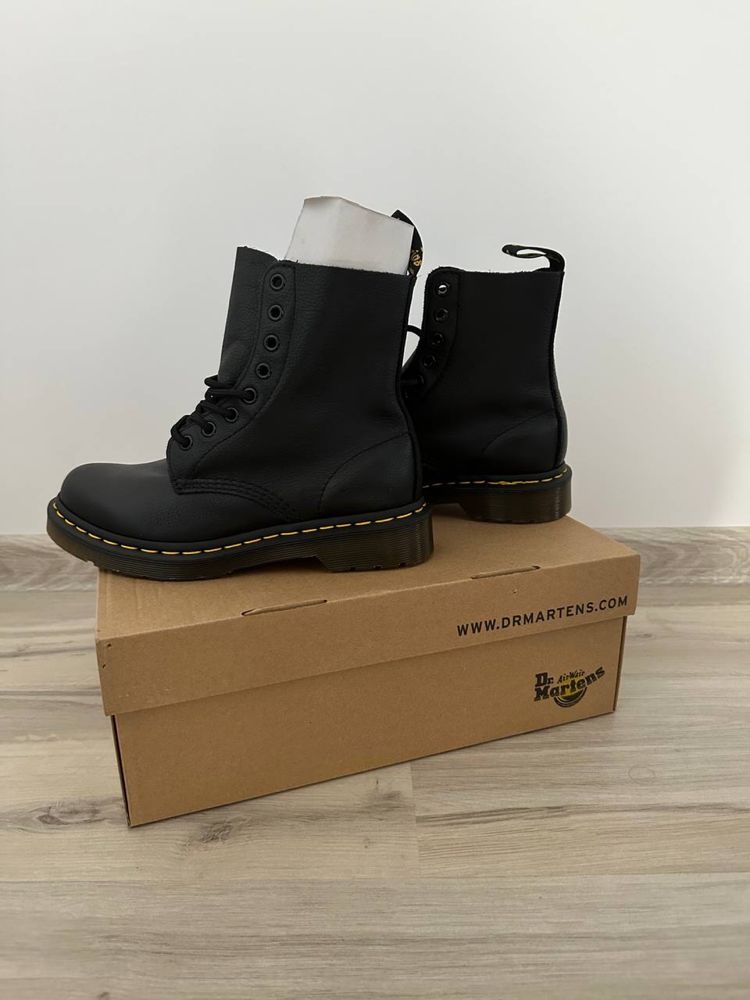 DR. MARTENS Черевики 1460 Pascal Black