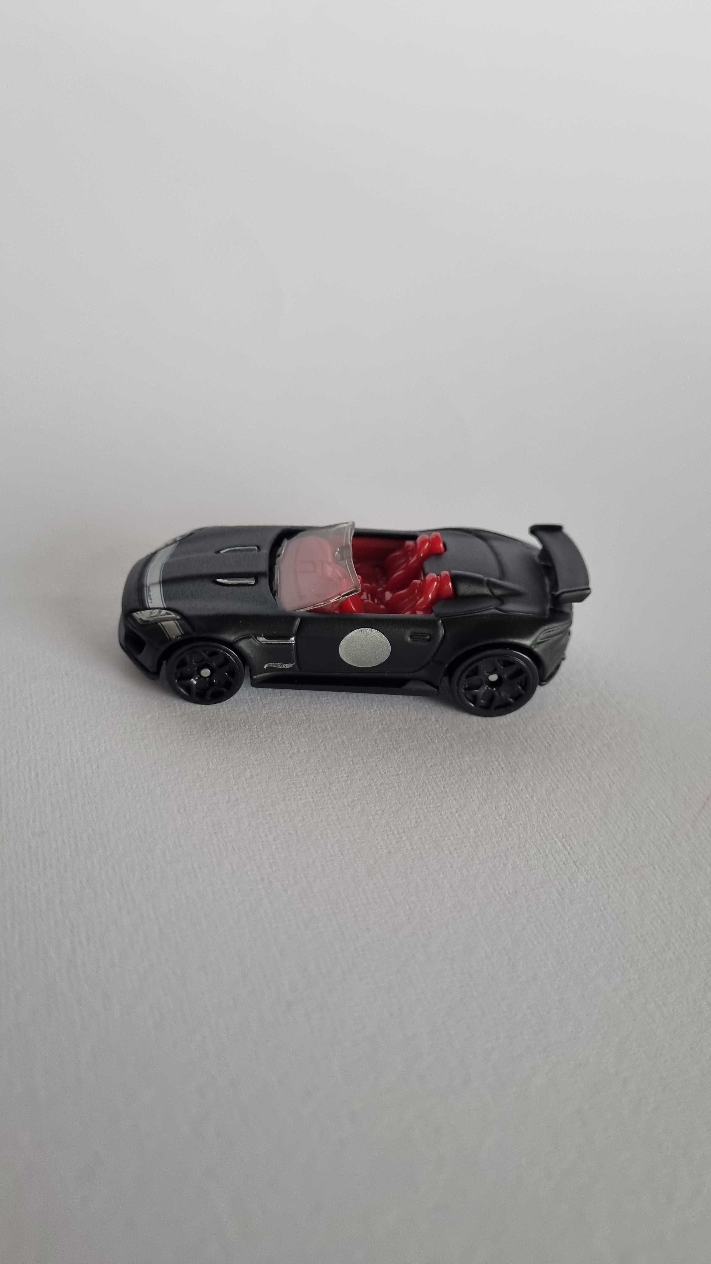Hot wheels ’15 Jaguar F-Type Project 7