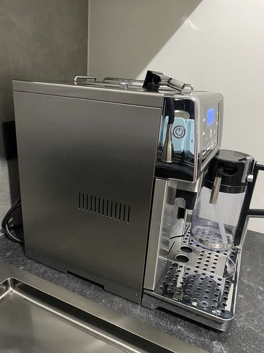 Кофемашина делонджі