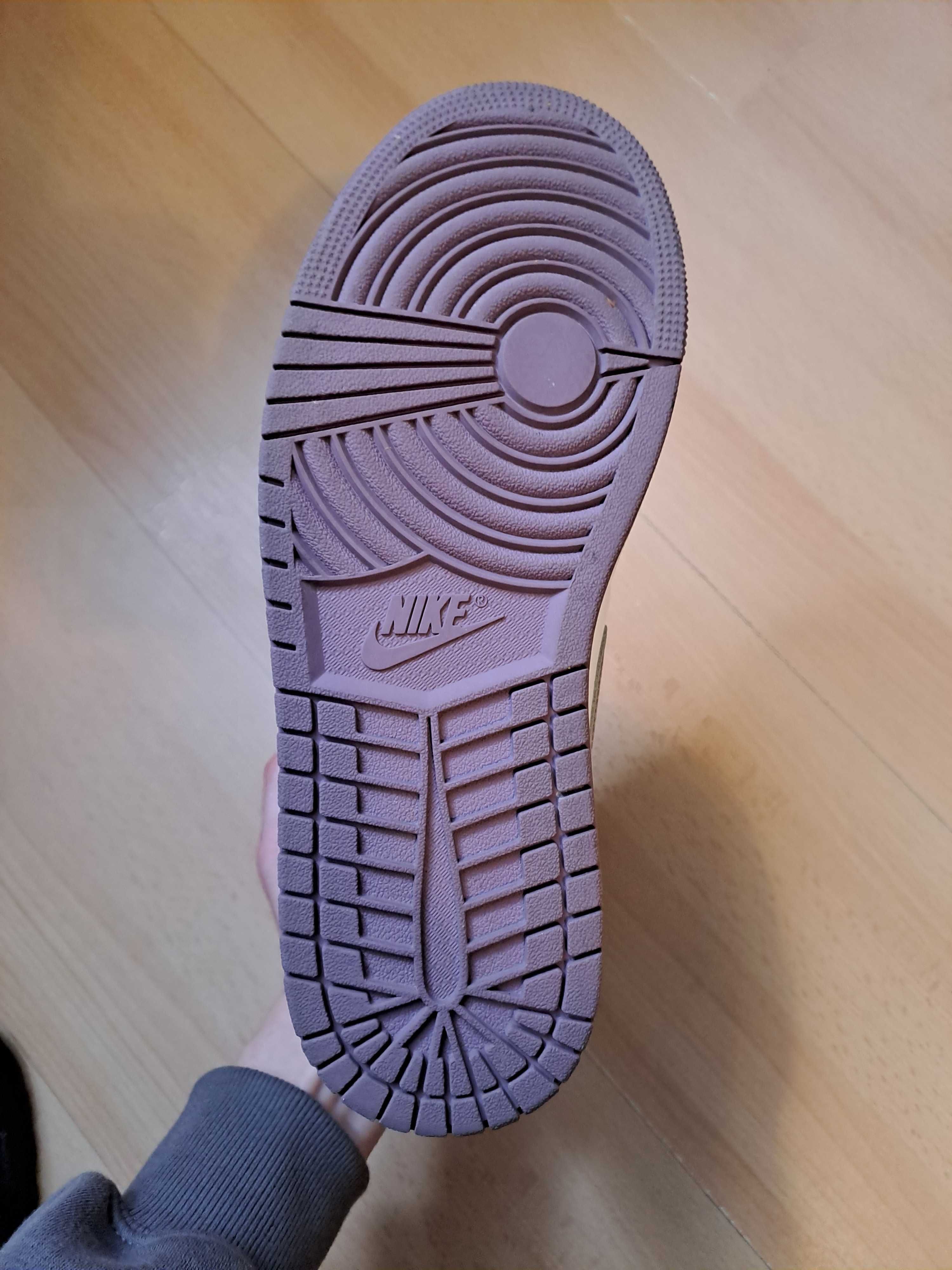 Nike Air Jordan 1 Retro High OG Mauve (rozmiar 42)