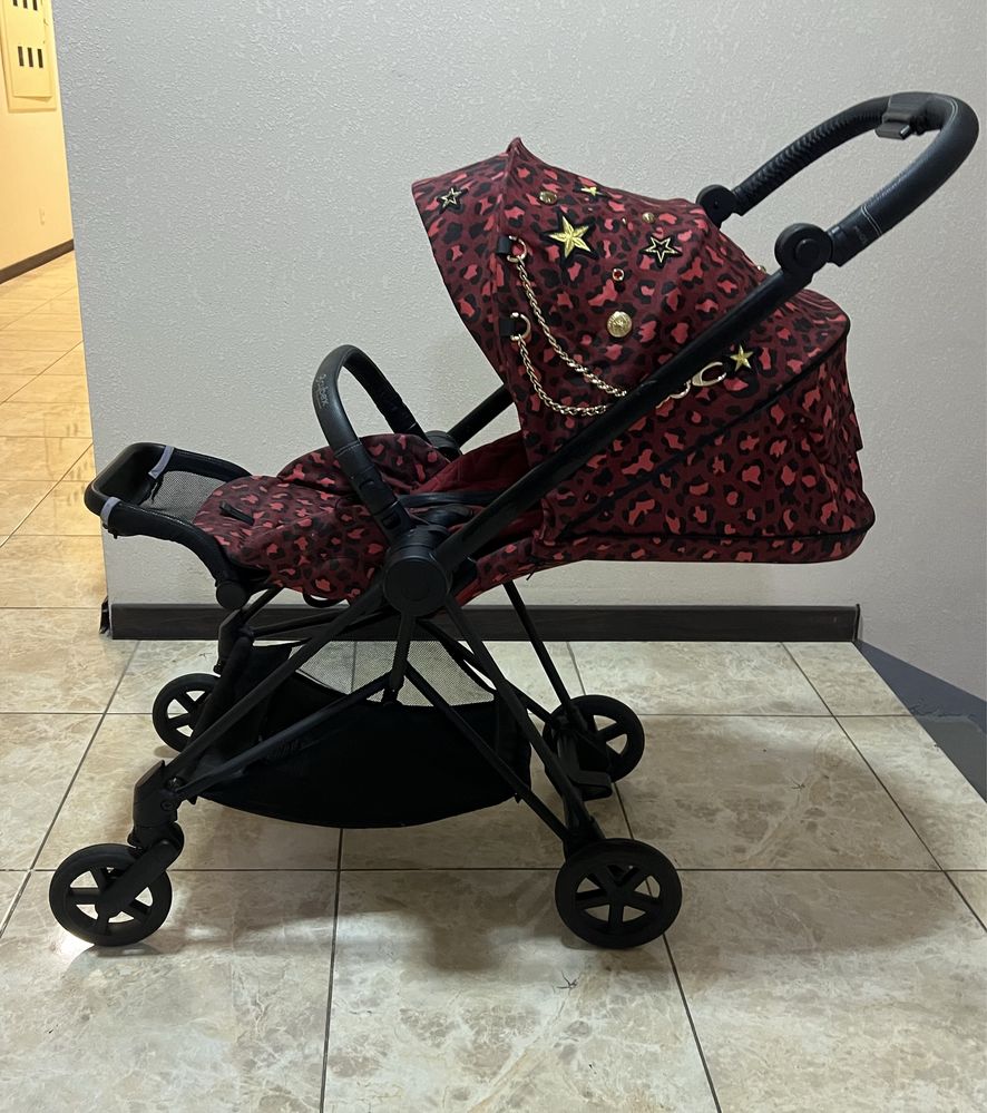 Прогулянкова Коляска Cybex Mios 4.0 Rockstar By Alec Voelkel