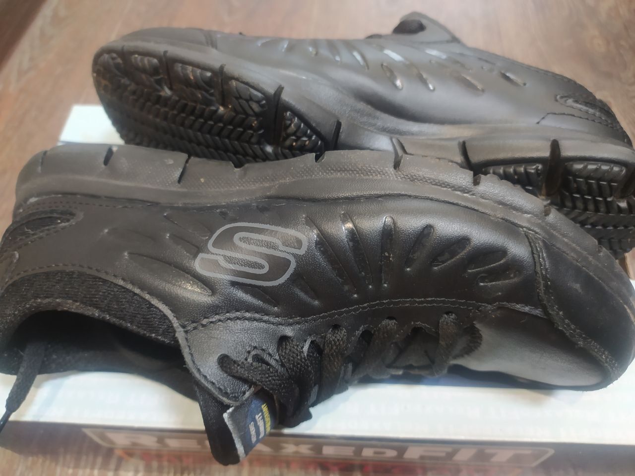 Кроссовки подростковые НОВЫЕ оригинал Skechers мальчик/девочка 36 разм
