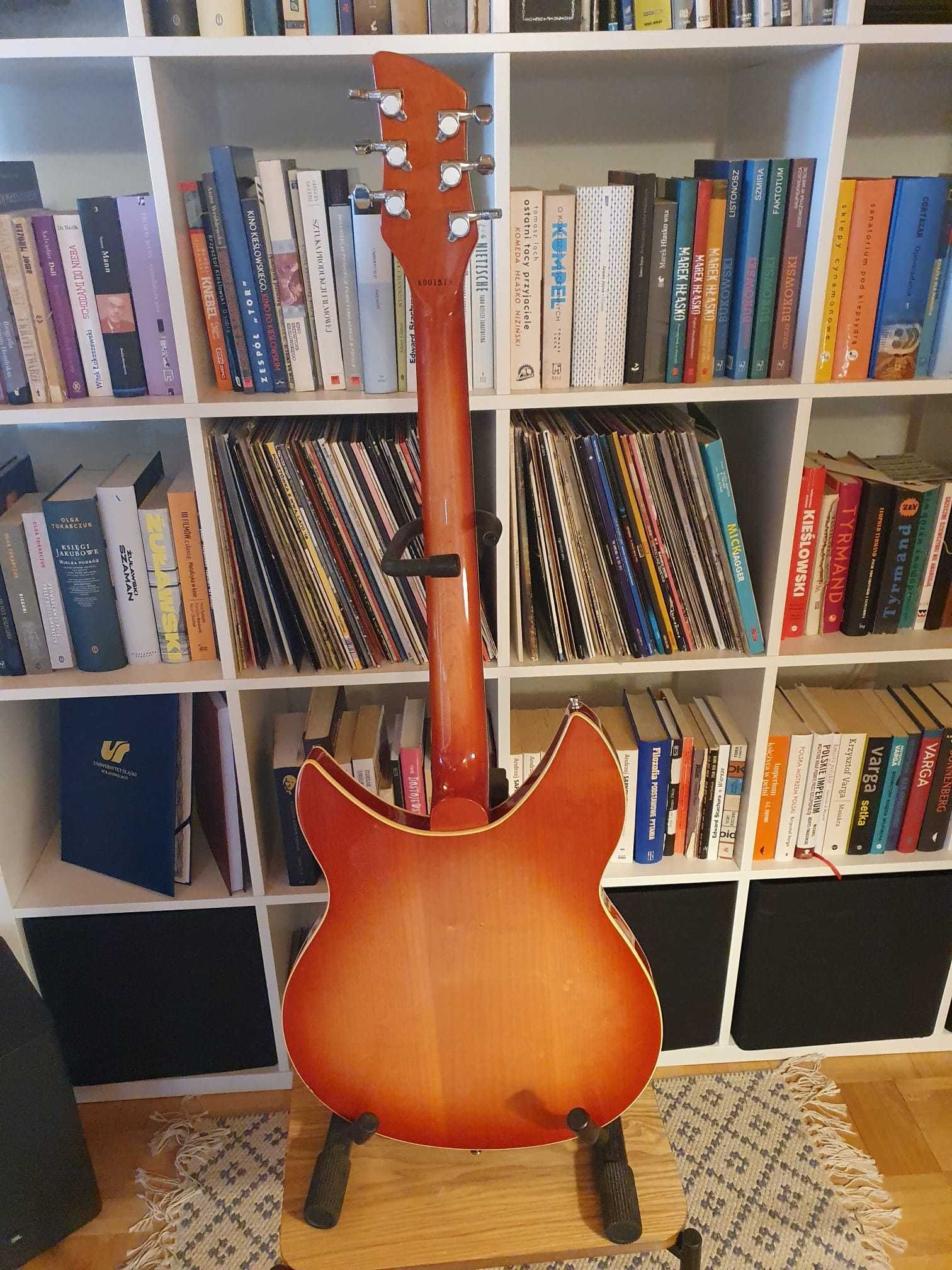 Greco RG-850 (kopia Rickenbackera 330)