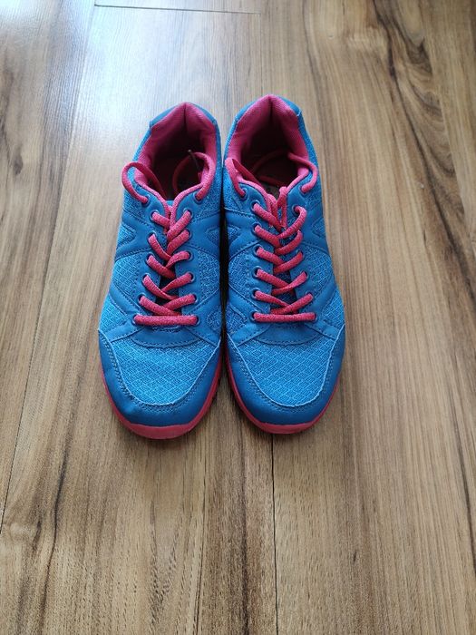 Buty damskie sportowe lekkie