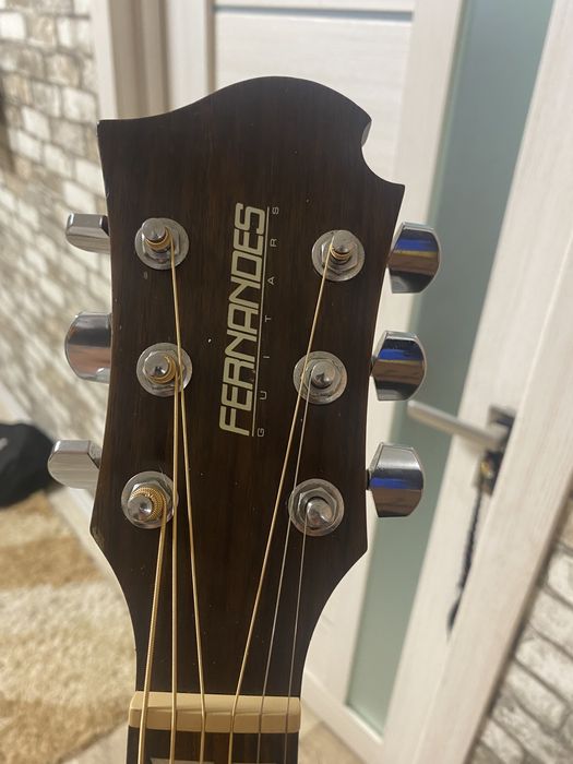 Електроакустична гітара