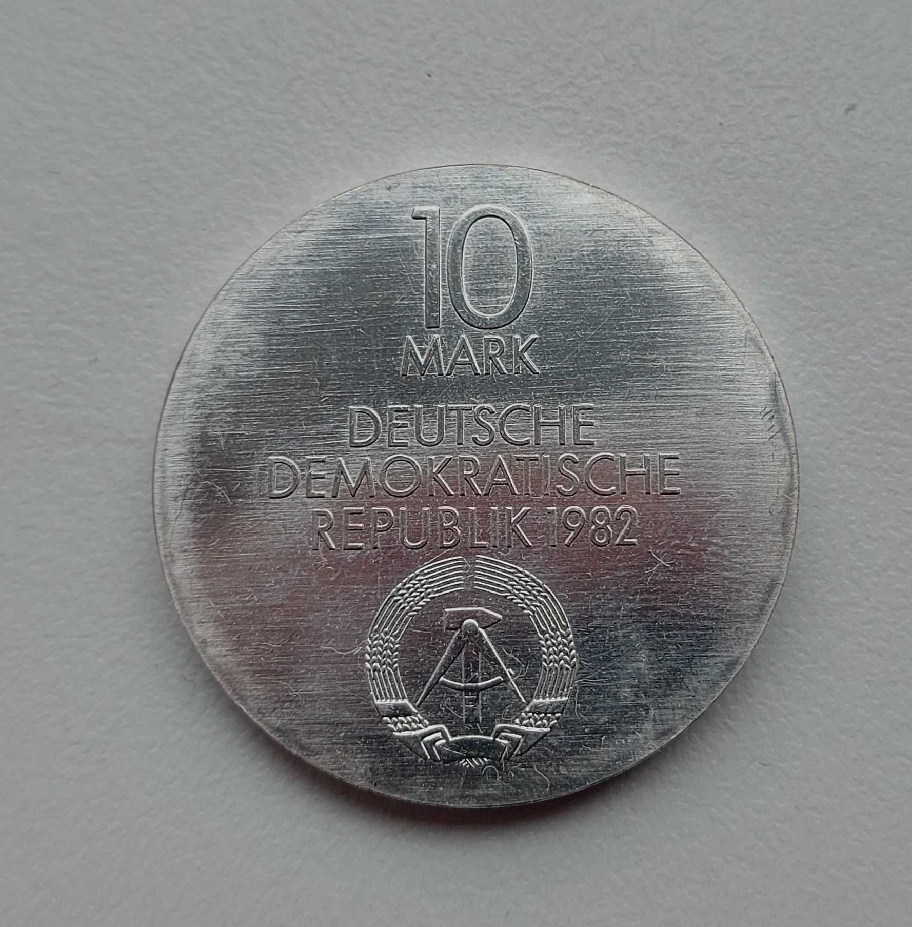Німеччина - НДР 10 марок 1982 р. Гевандхаус срібло