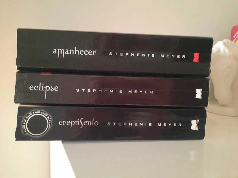 Livro Da Saga Twilight de Stephenie Meyer