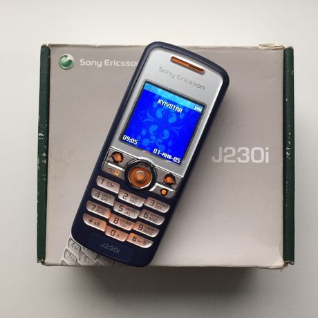 Sony Ericsson J230i, комплект, коробка