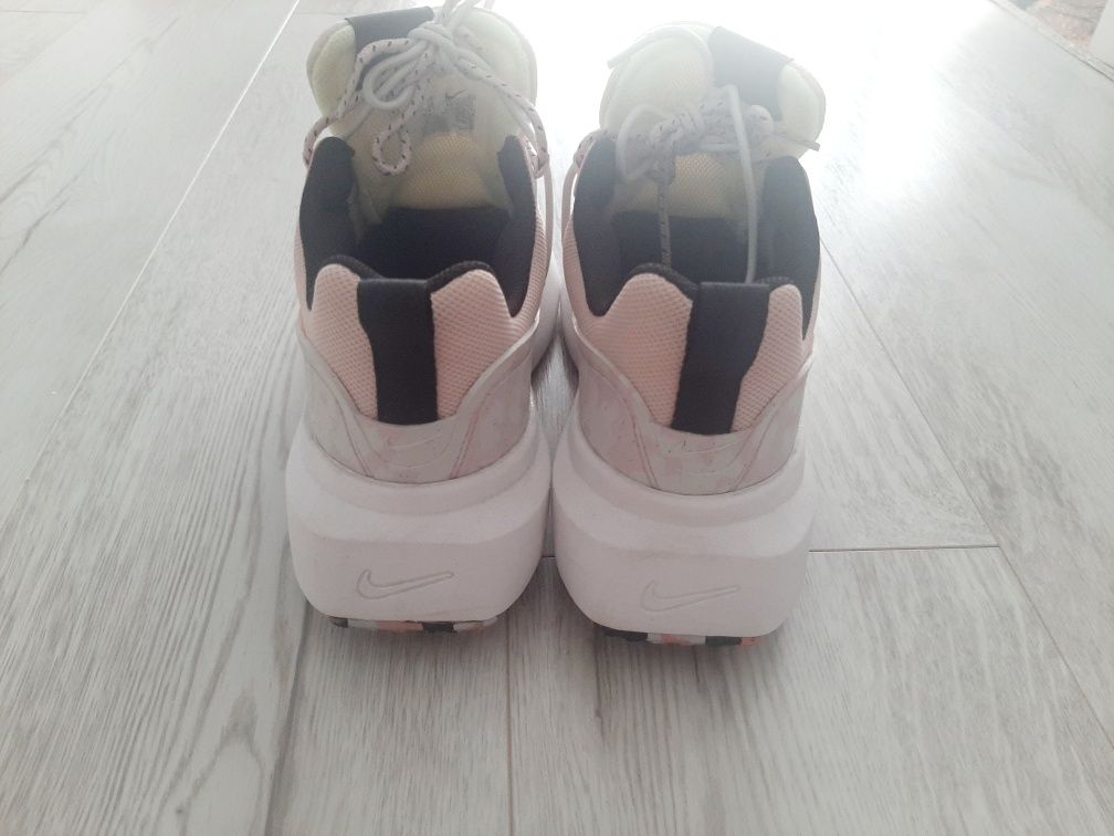 Buty Nike 42 W AIR MAX VIVA