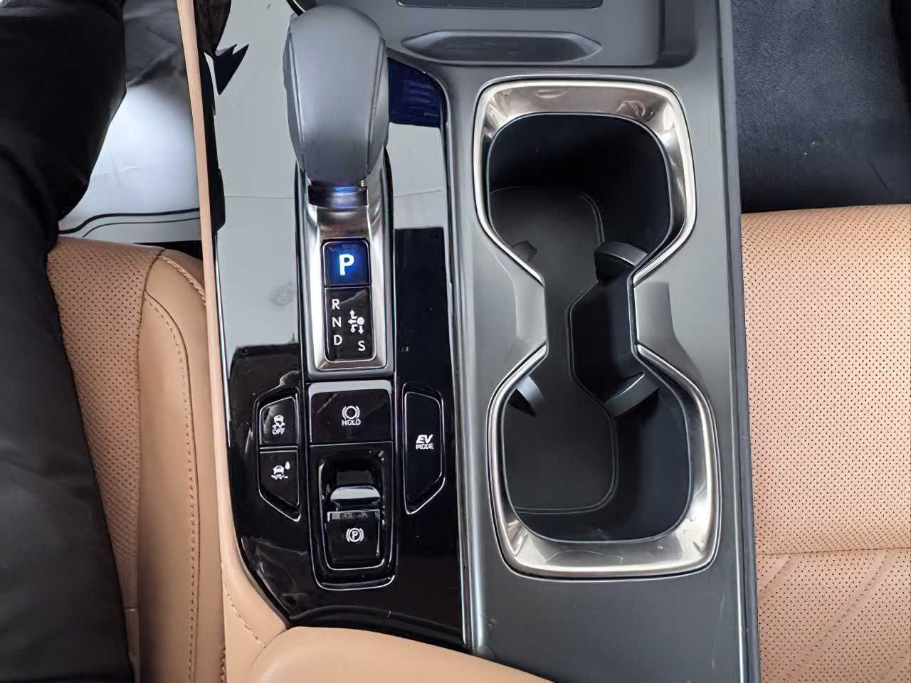 Lexus NX Hybrid Luxury 2022