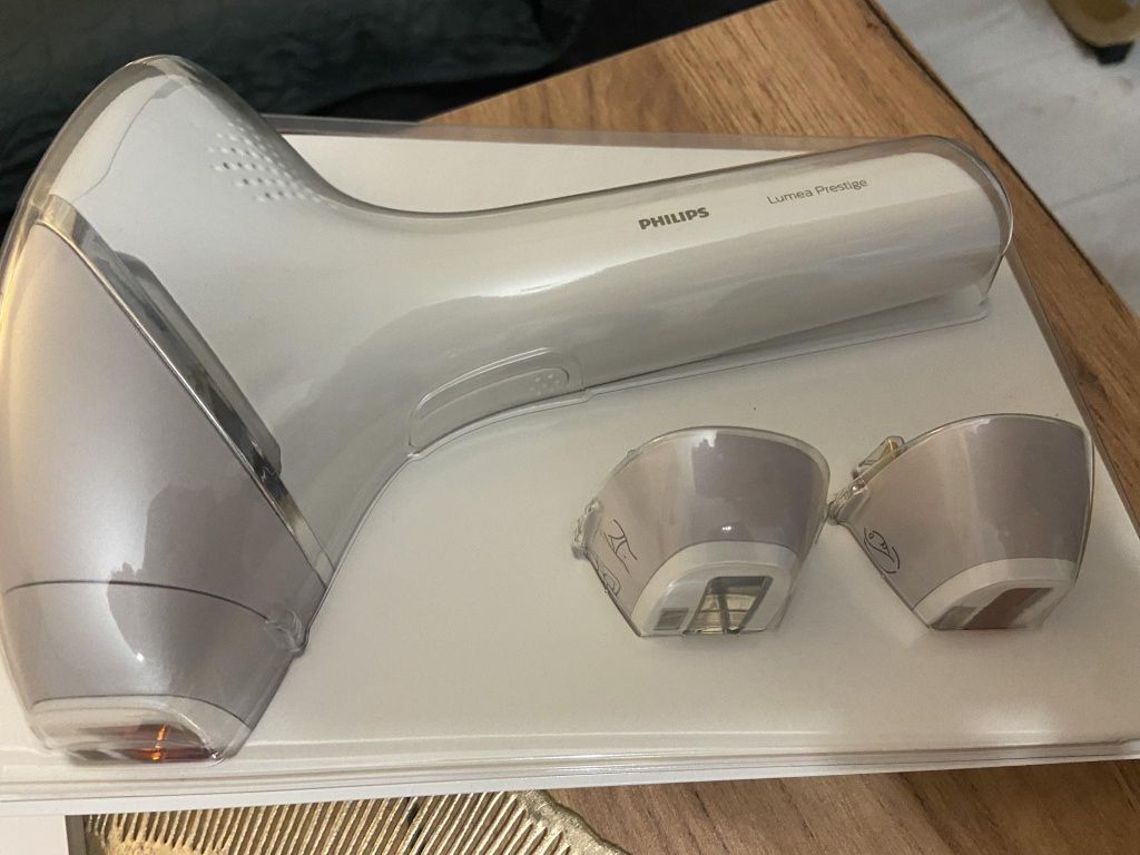 Jak nowy Depilator laserowy Philips Lumea Prestige