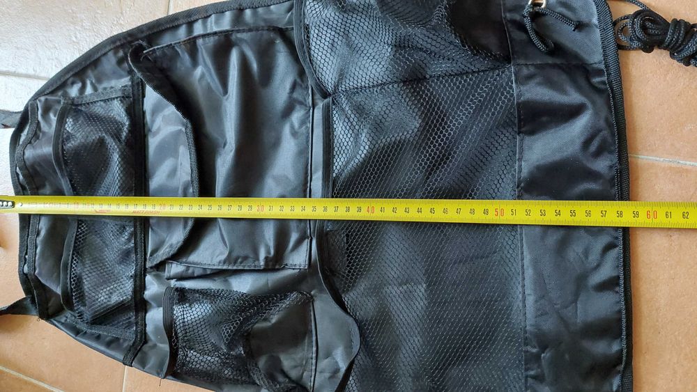 Sistema de arrumação para banco automovel