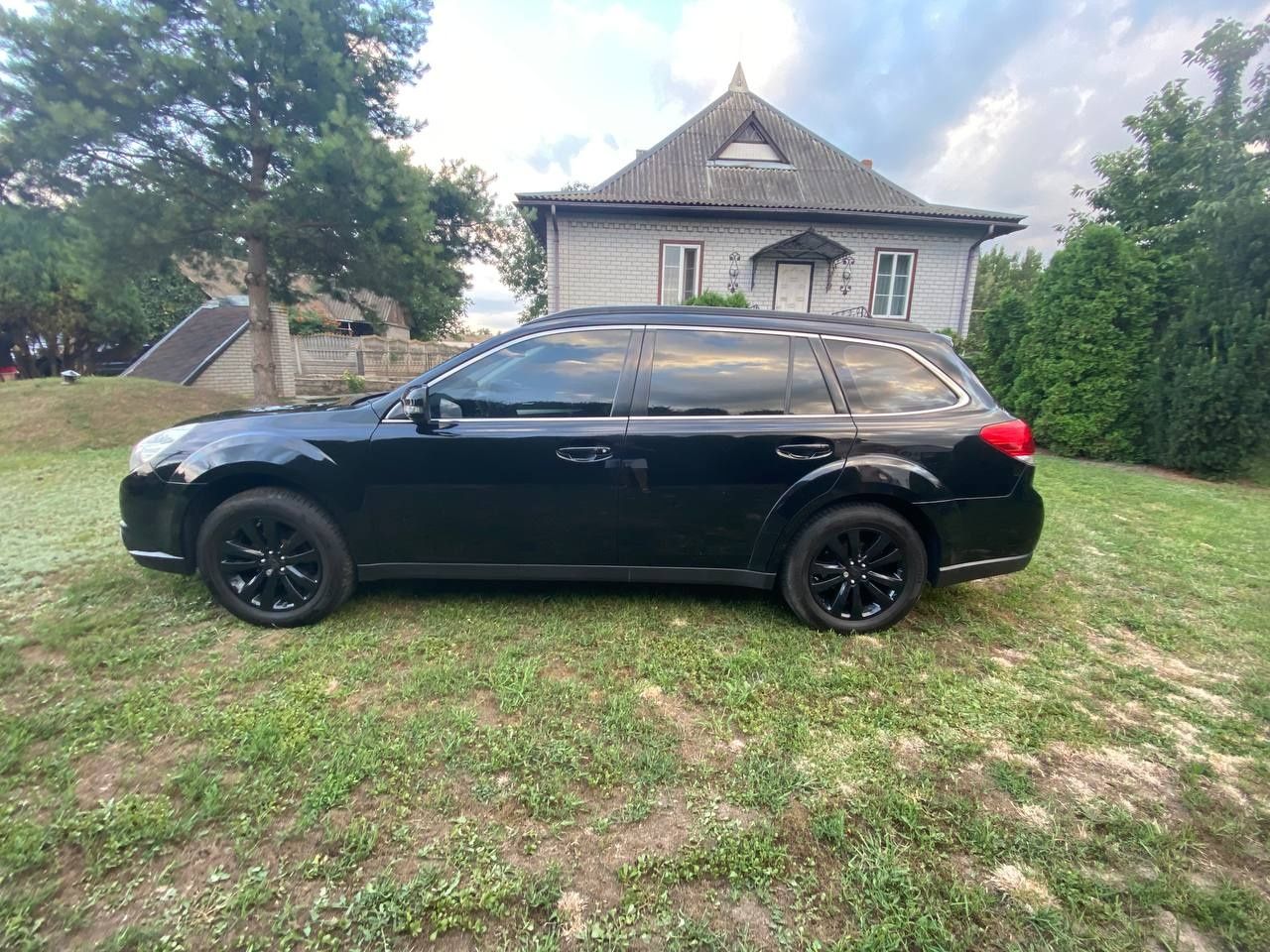 Продам Subaru Outback 2011