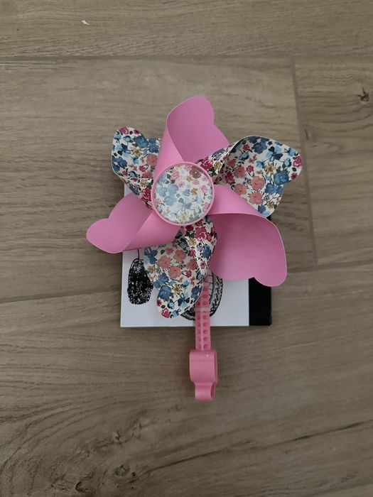 Wiatrak wiatraczek na rower dziecięcy dla dziewczynki