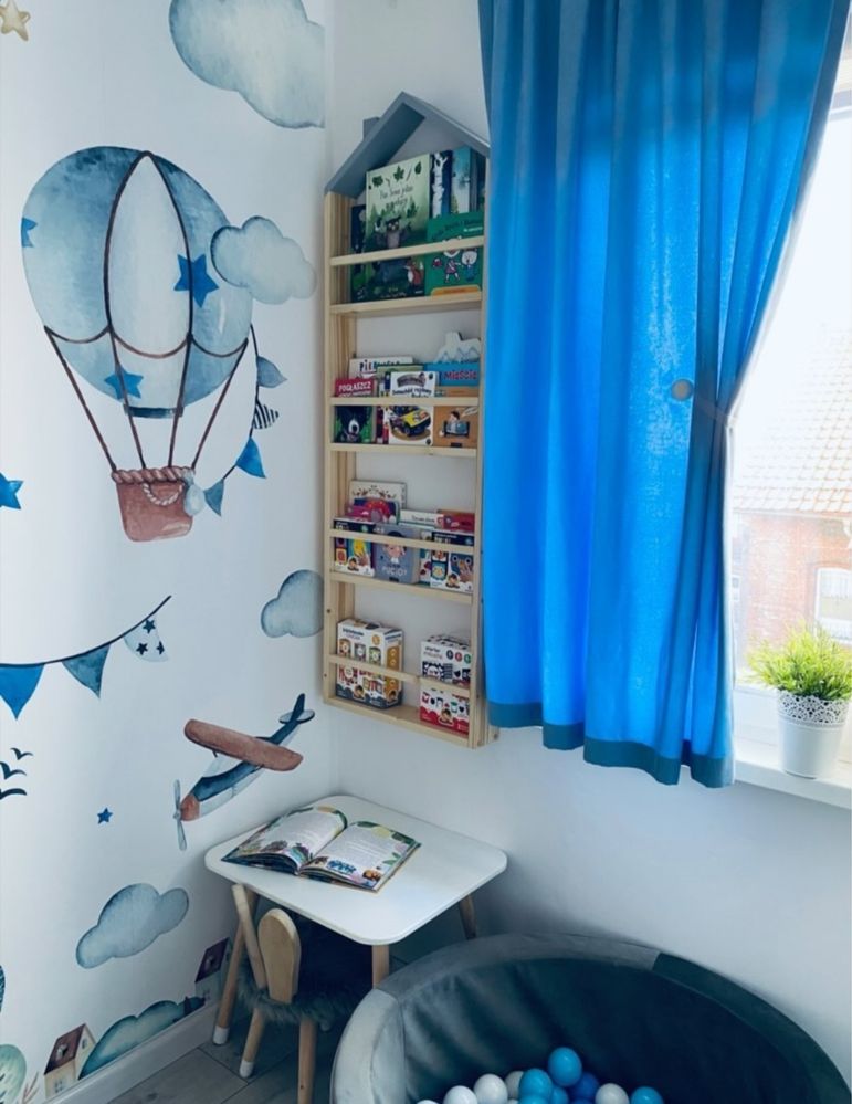 Biblioteczka domek / półka do pokoju dziecka