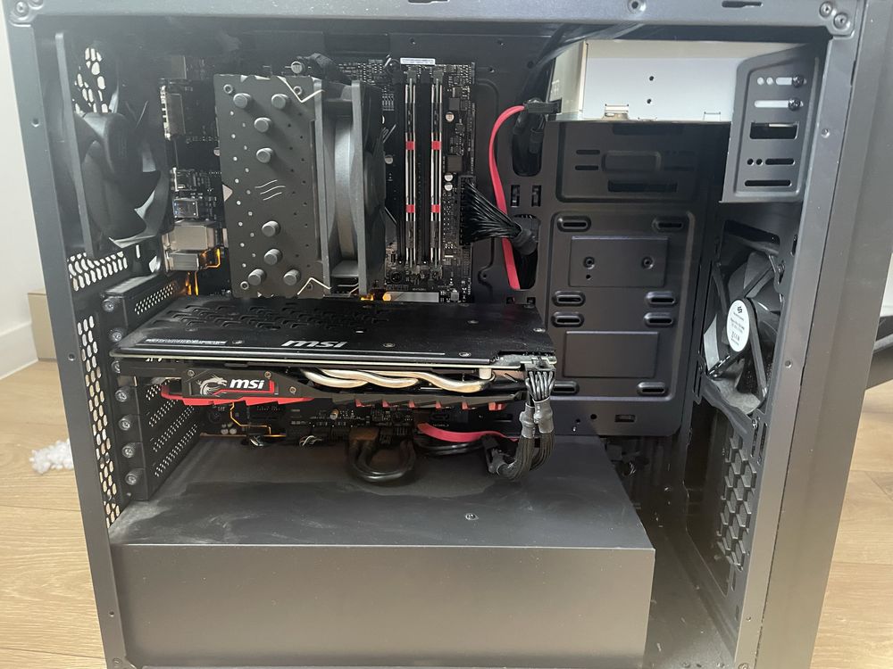 Zestaw komputerowy PC IEM i monitor Asus VZ249Q