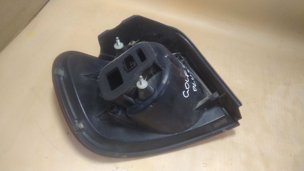 / Golf V Plus lampa prawa tył