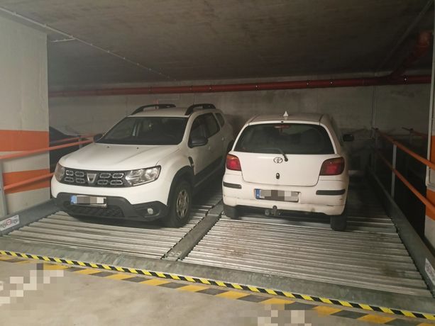 Miejsce parkingowe w garażu, Bemowo Lotnisko